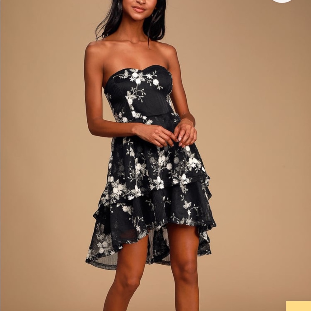 Elegant Black Floral Strapless Dress